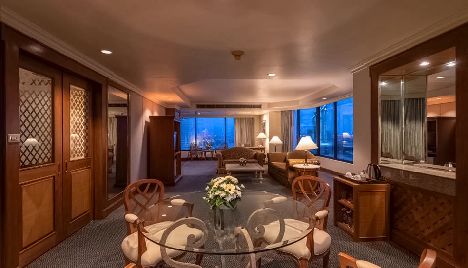 هتل مونتین ریورساید بانکوک